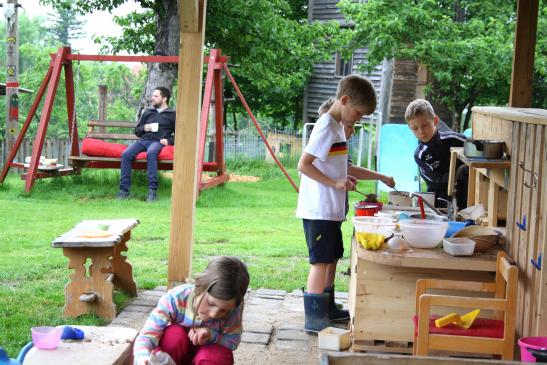 Wasser los! Das Highlight der Kids, unsere Matsch Küche