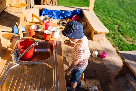 Wasser los! Das Highlight der Kids, unsere Matschküche